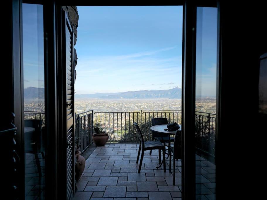 Willa Casale Di Lusso Panoramico Lettere Zewnętrze zdjęcie